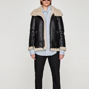 outfits con blusa negra transparente